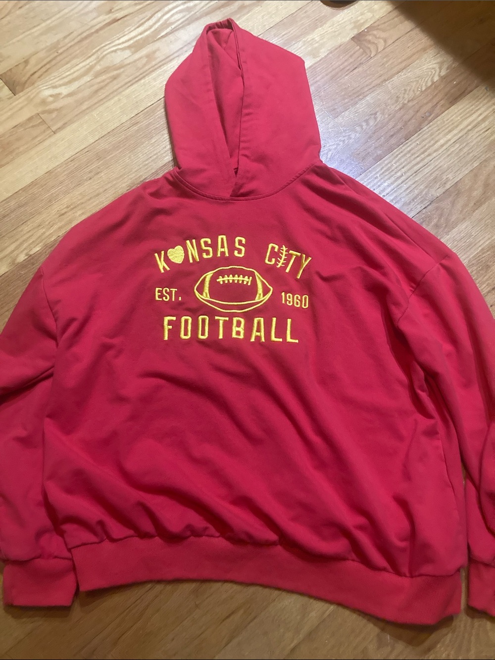 Kansas City chiefs Football Hoodie - Red with Yellow Print size XL